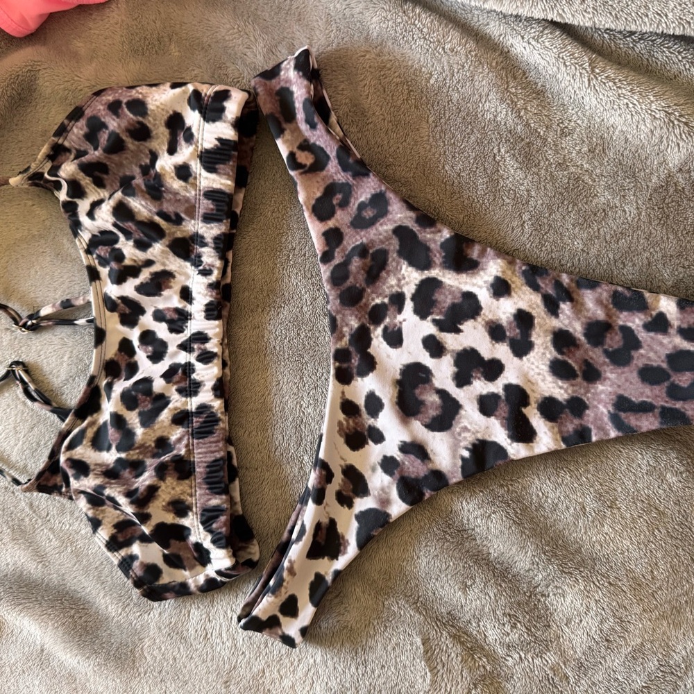 SHEIN Leopard Print Bikini
